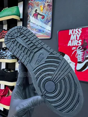Nike Air Jordan 1 Se ‘Black Elephant’ Sneakers