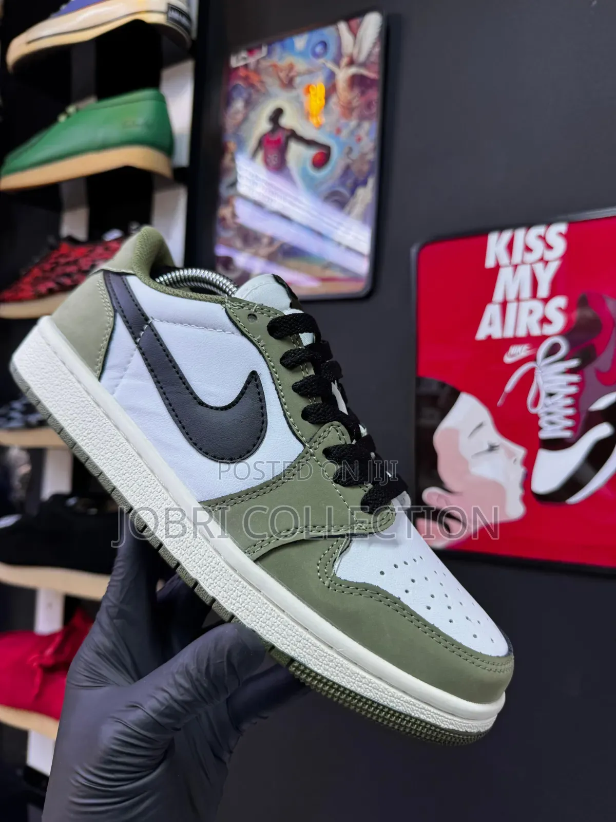 Nike Air Jordan 1 Retro ‘Medium Olive’ Sneakers
