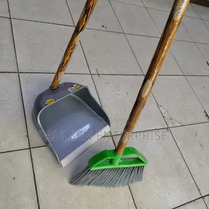 Stand-Up Dustpan Brush Set