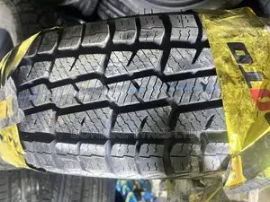 215/70r16 Boto