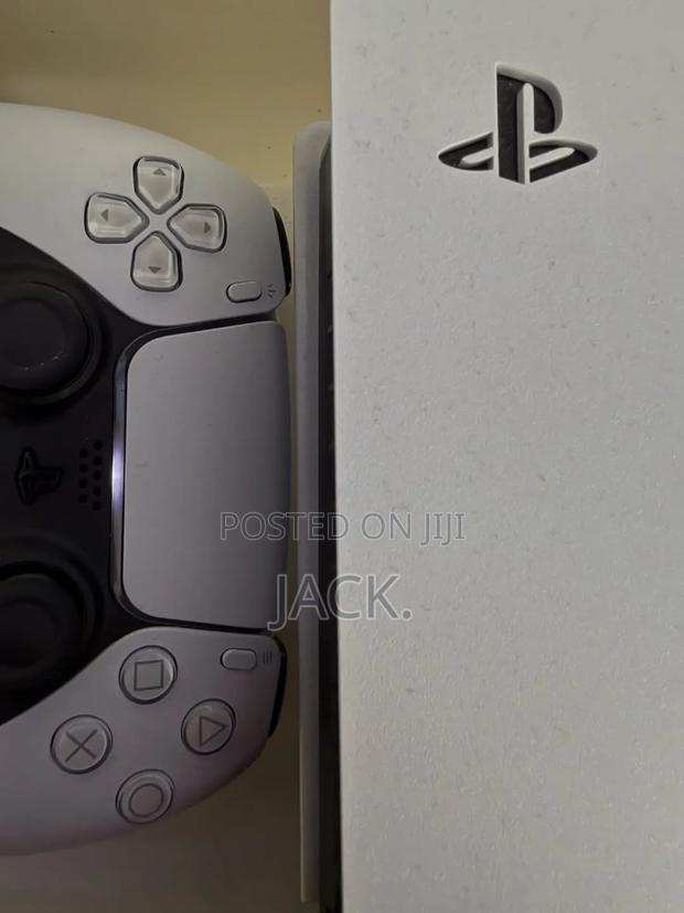Sony Ps5 Pro - thumbnail 2