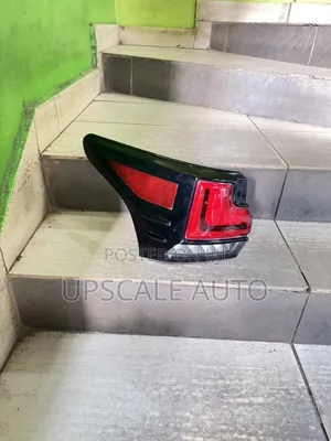 Lexus Lx 600 Taillight