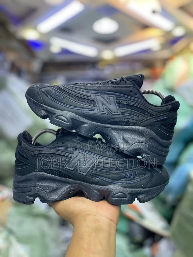 New Balance 1000 Tripple Black
Quality Sneakers