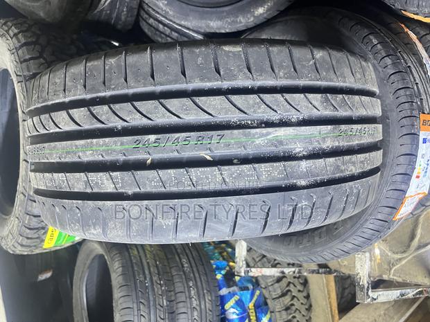245/45r17 Boto