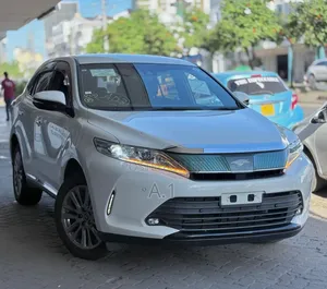 Toyota Harrier 2019 White
