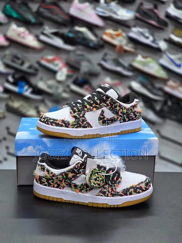 Nike Sb Dunk Low Gum and Yellow Sneakers - thumbnail 2