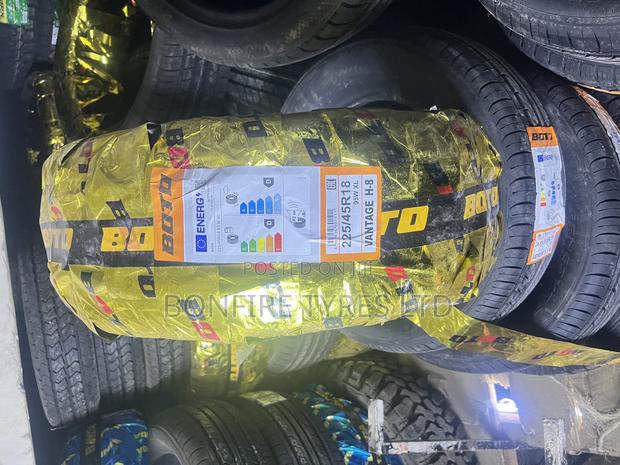 225/45r18 Boto