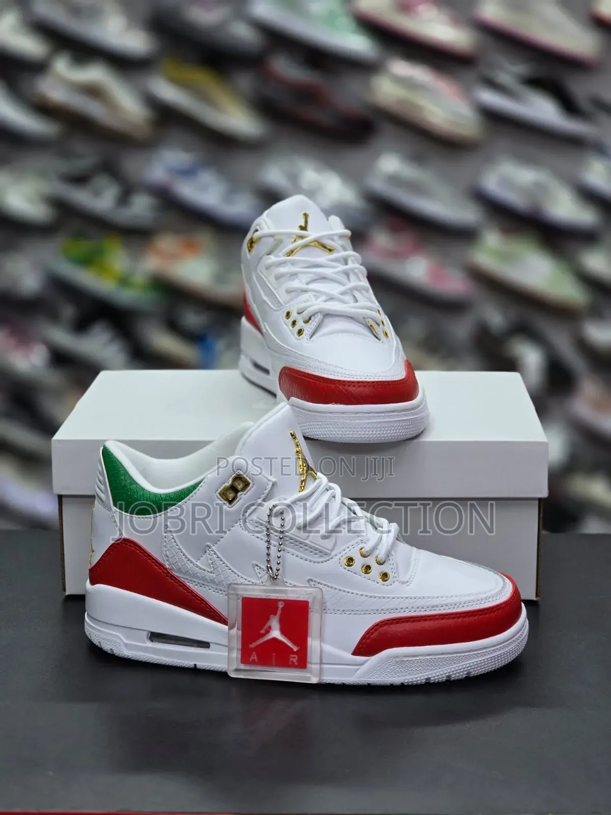 Air Jordan 3 El Vuelo Sneakers