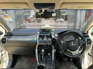Lexus NX 300 FWD 2018 White