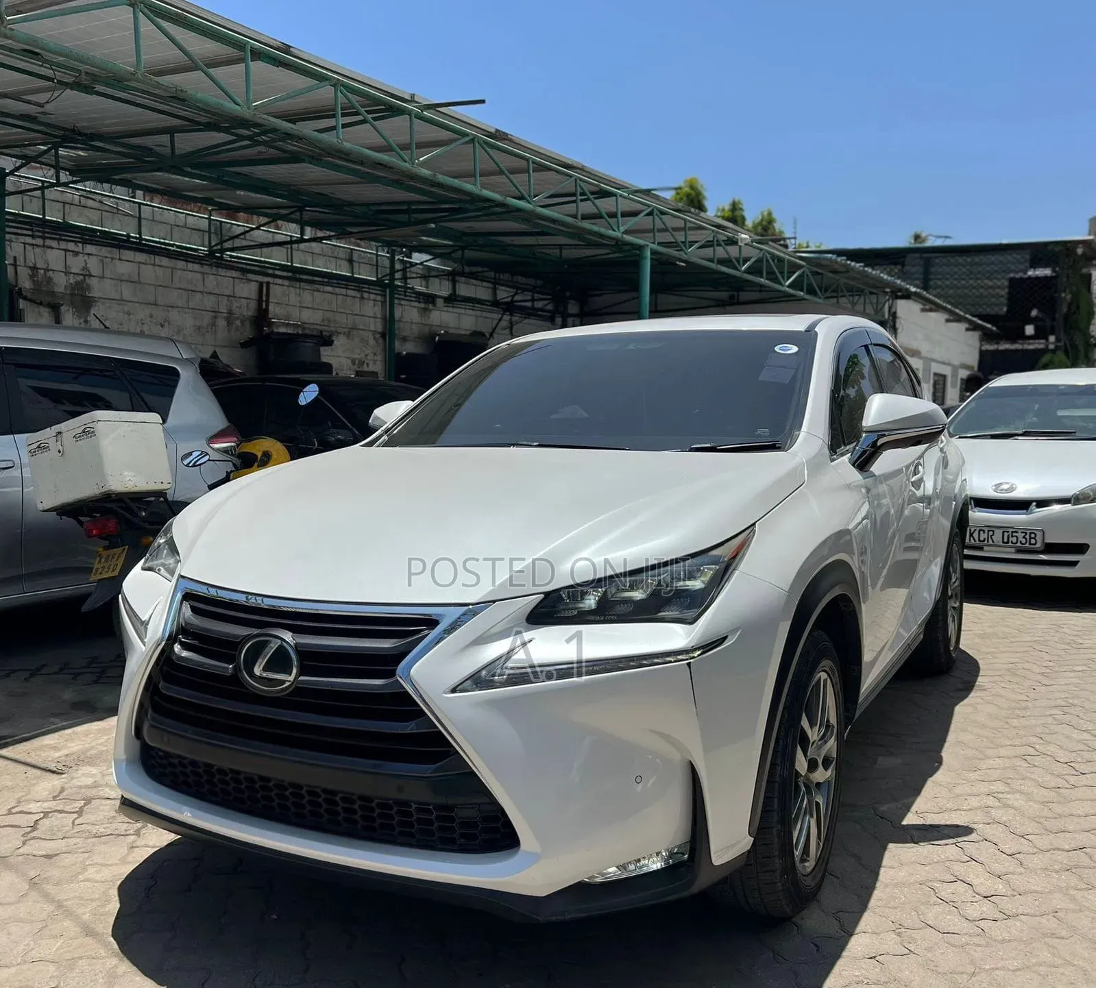 Lexus NX 300 FWD 2018 White
