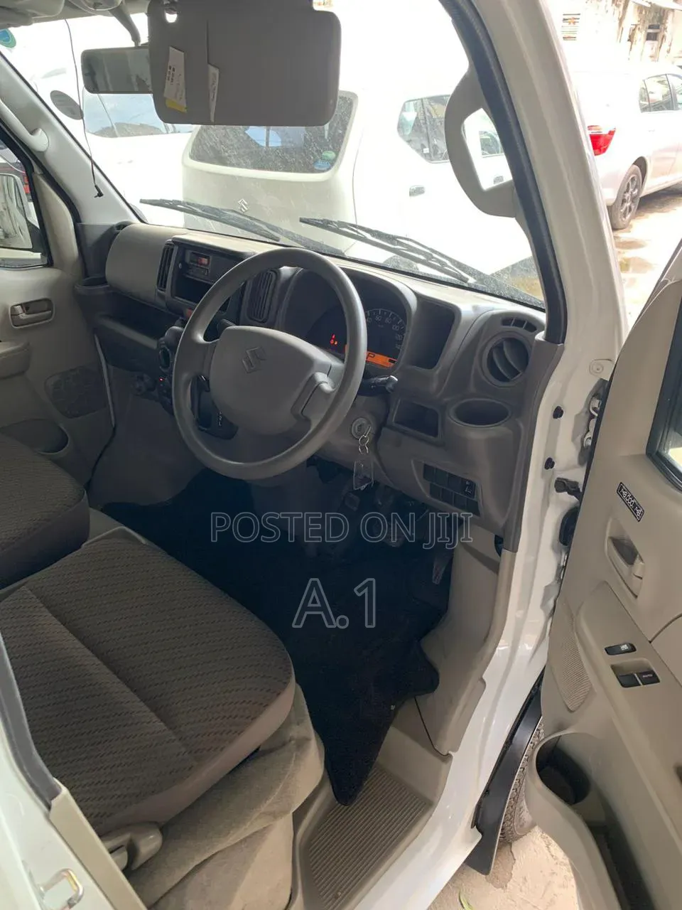 Suzuki Every 2019 White