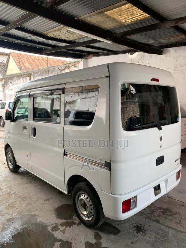 Suzuki Every 2018 White - thumbnail 5