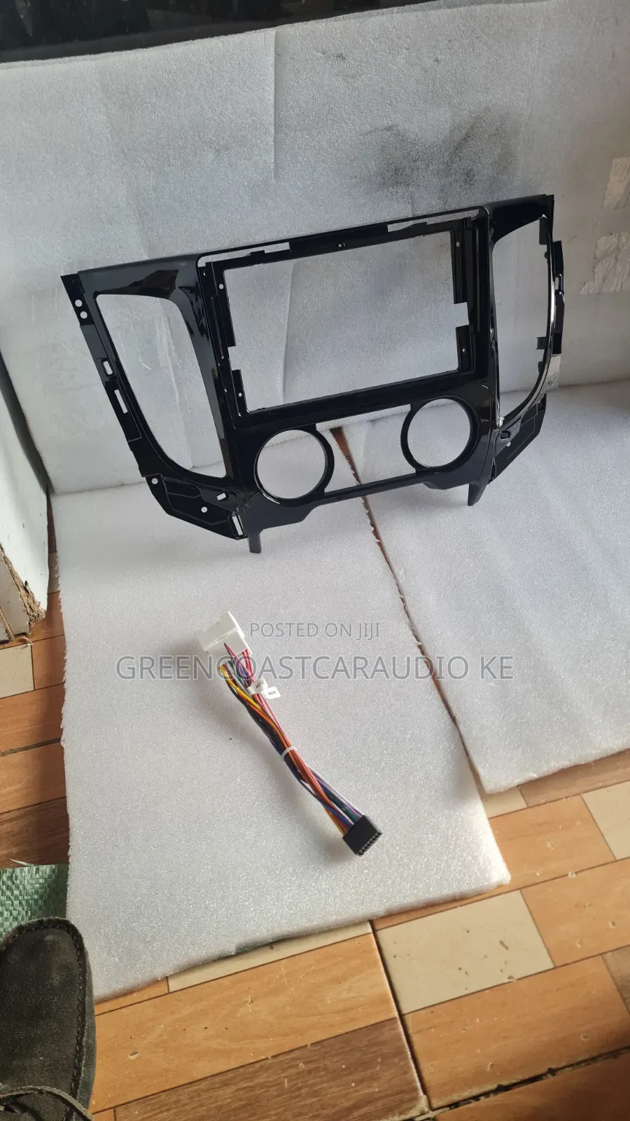 Mitsubishi Triton 2015+ Android Radio Console, Frame or Fascia