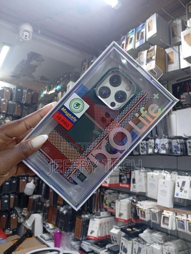 Luxo Life Brand Magsafe- Phone Case Designed for the iPhone 15 Pro,. - thumbnail 2