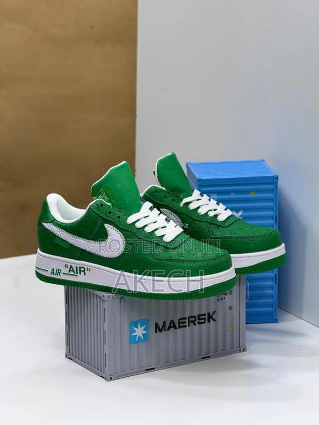 Happy Threfft Wear - thumbnail 2