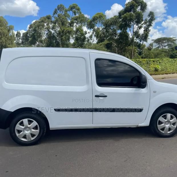 Renault Trafic 2016 Grey - thumbnail 2