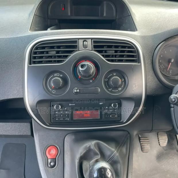 Renault Trafic 2016 Grey - thumbnail 4