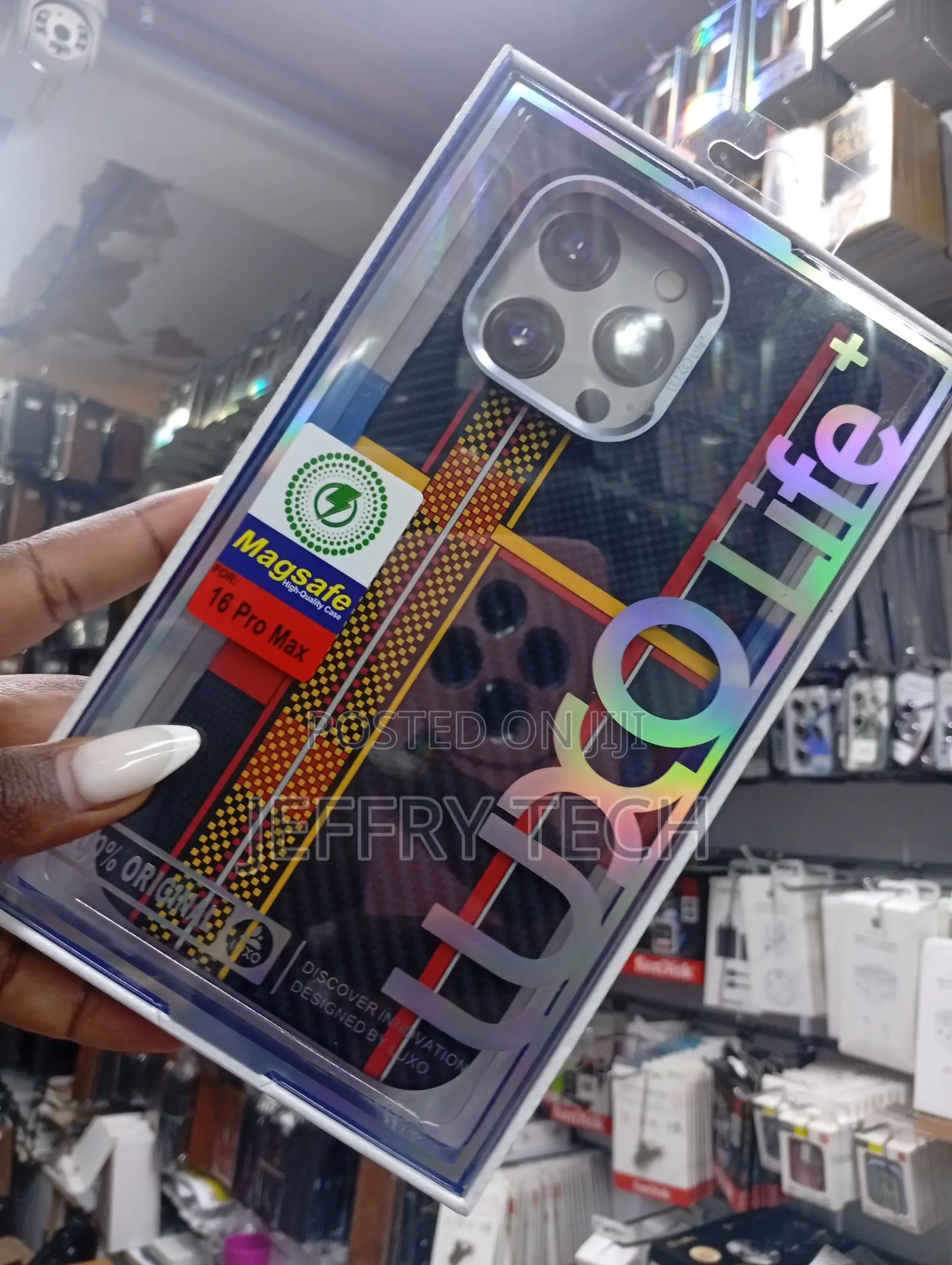 Luxo Carbon Fibre Tribal Case Is for the Apple iPhone 16 Pro Max.