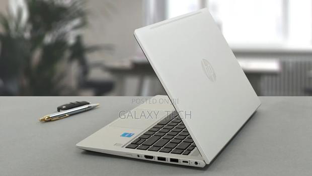 Laptop HP ProBook 440 G9 16GB Intel Core i7 SSD 512GB - thumbnail 2