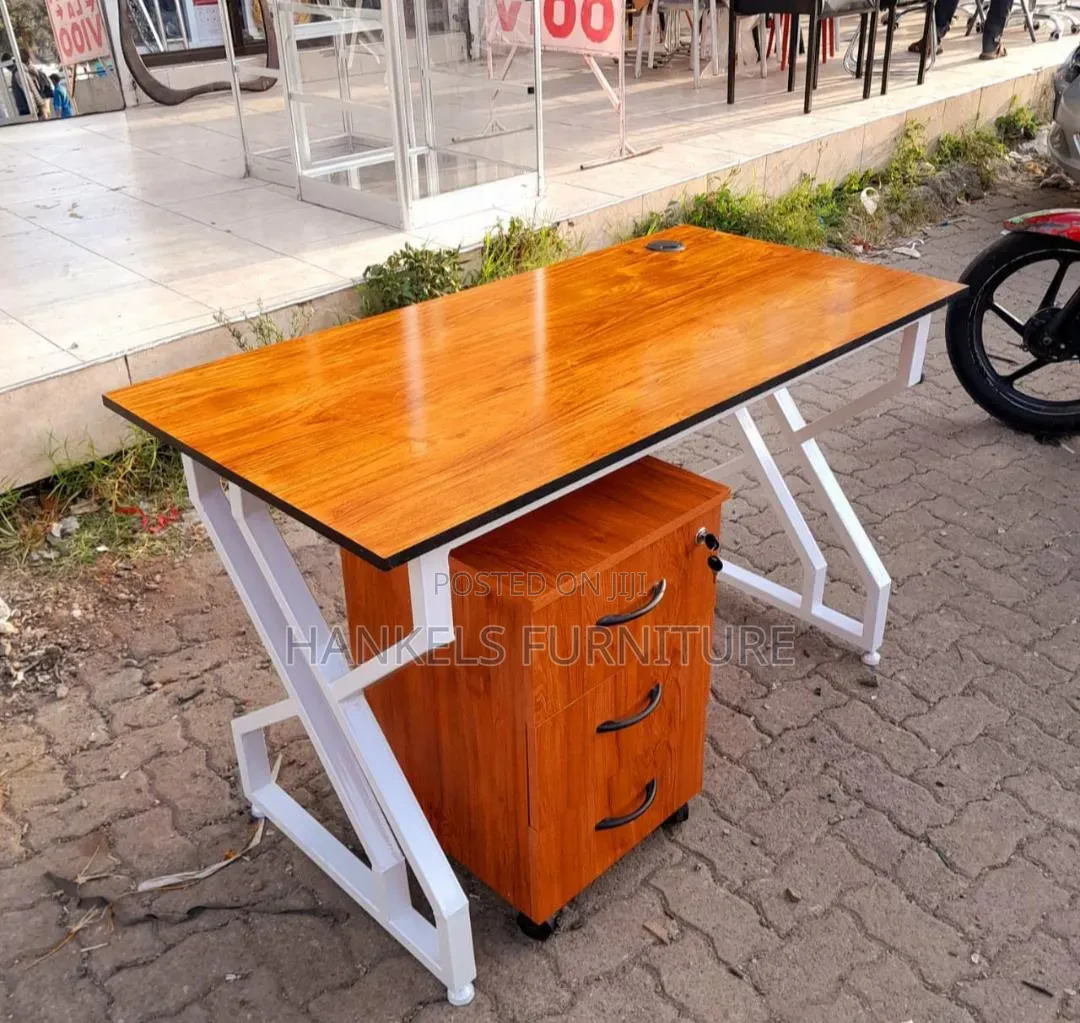 Metallic Study Desk With Lockable Drawer