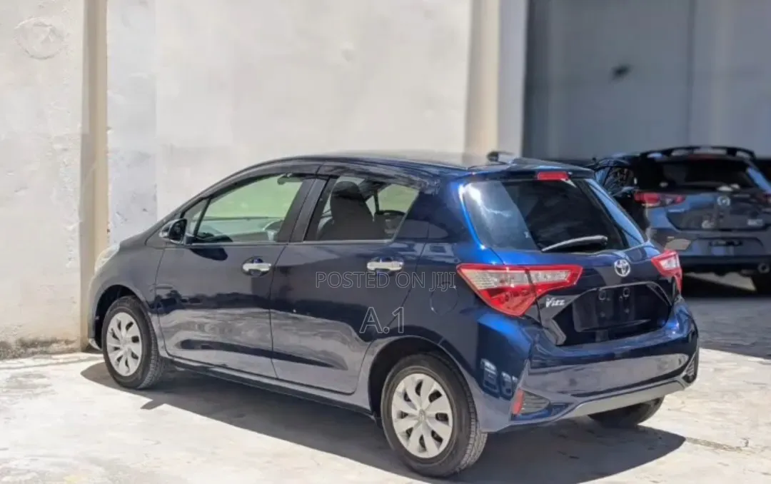 Toyota Vitz 1.3 FWD 5dr 2019 Blue
