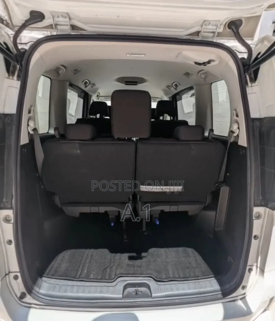 Nissan Serena 2019 Pearl