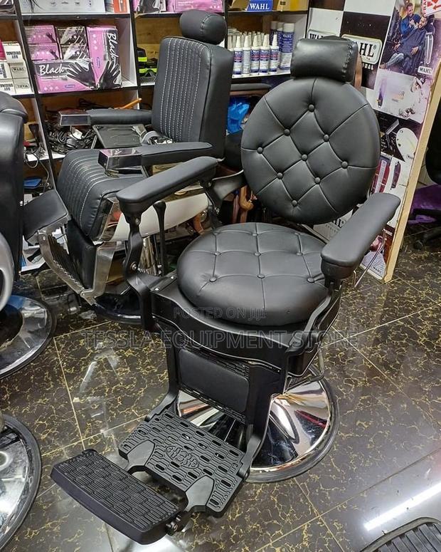 Supreme Black Barber Chair