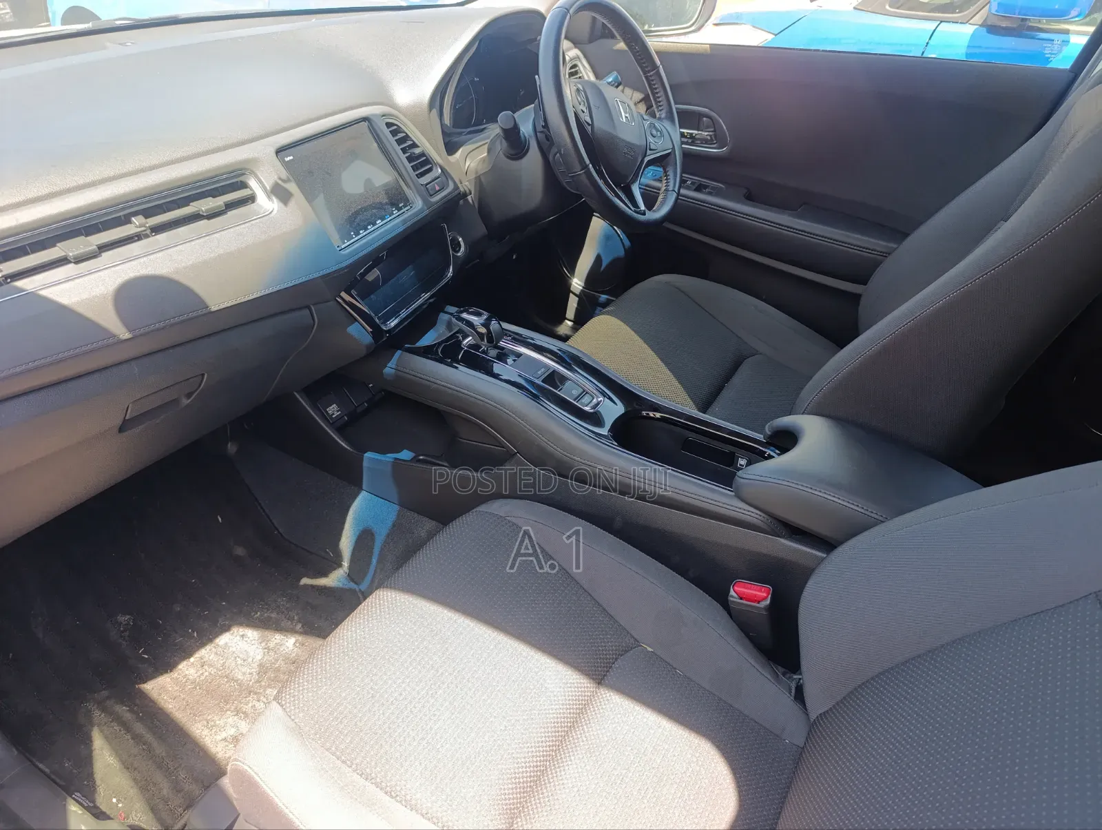 Honda Vezel 1.5 Hybrid 4WD 2019 Blue