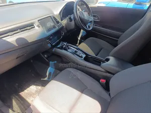 Honda Vezel 1.5 Hybrid 4WD 2019 Blue