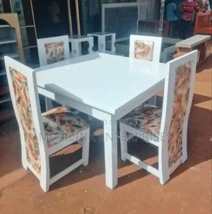 4-Seater Dinning Table Set (Solid Mahogany Era)