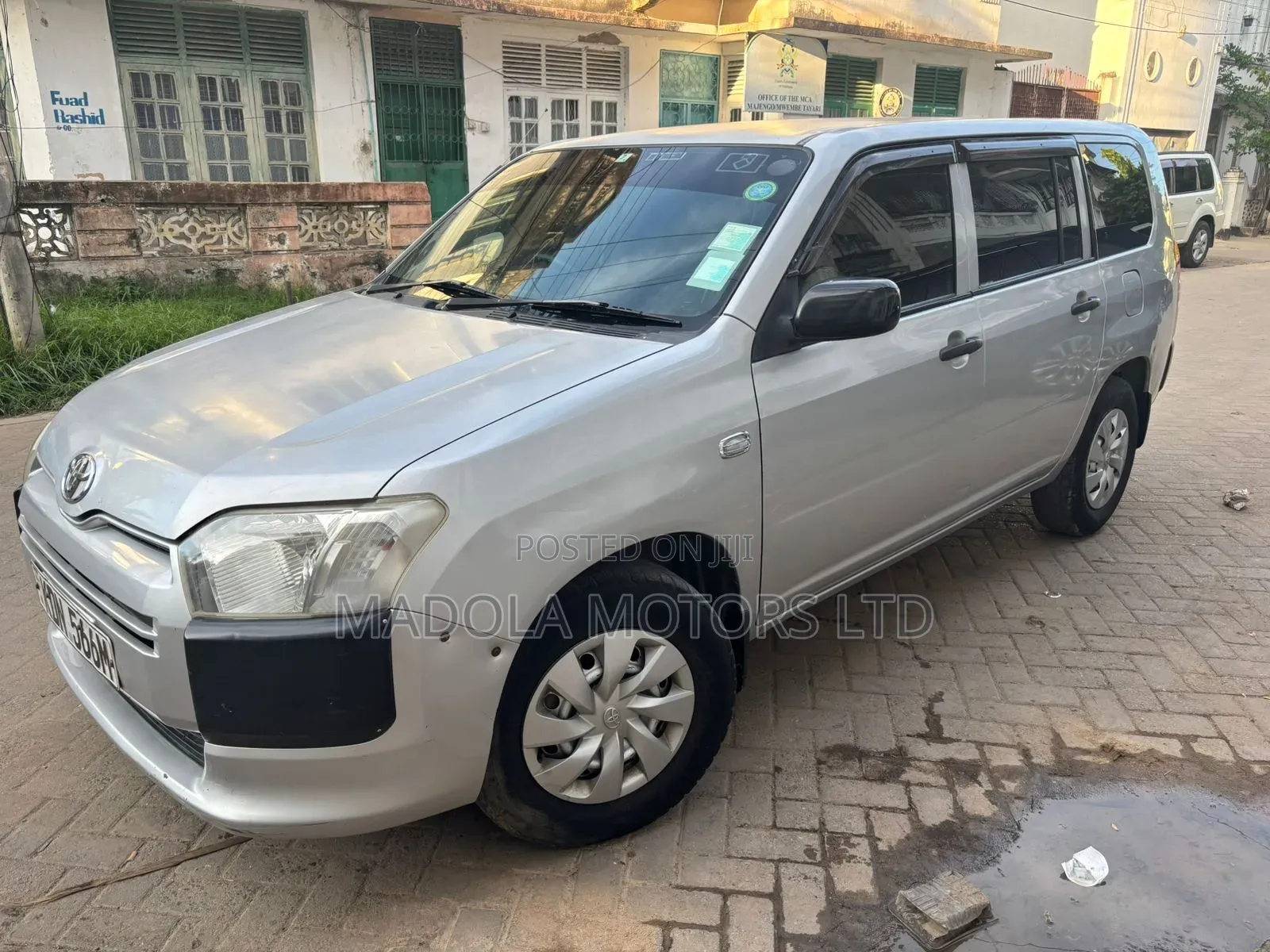 Toyota Succeed SV Premium 2016 Silver