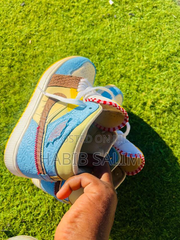 Air Jordan - thumbnail 3