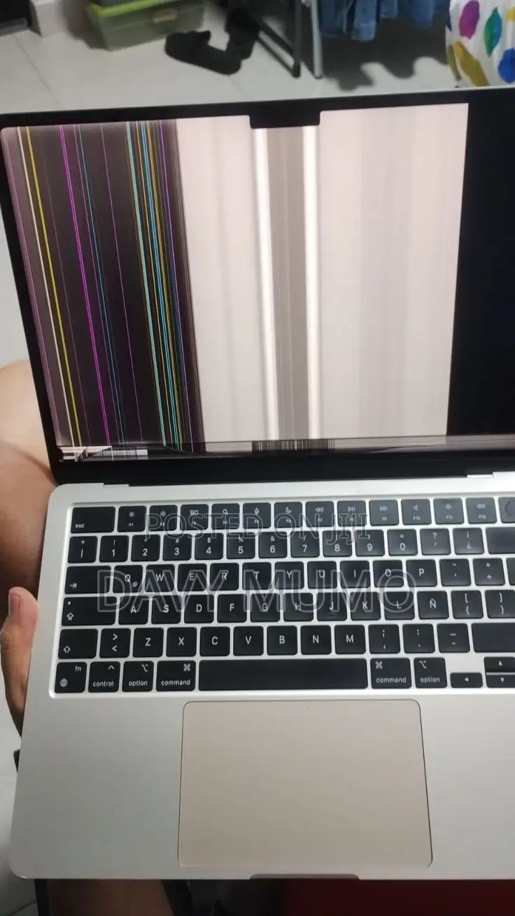 We Buy Dead, Broken and Functional Laptops