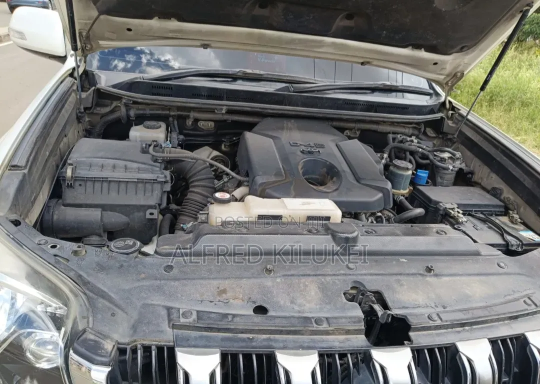 Toyota Land Cruiser Prado 2016 Pearl