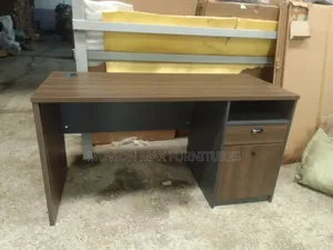 1.2m Office Modern Table