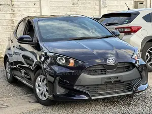 Toyota Yaris 1.5 Sedan LE 2020 Purple
