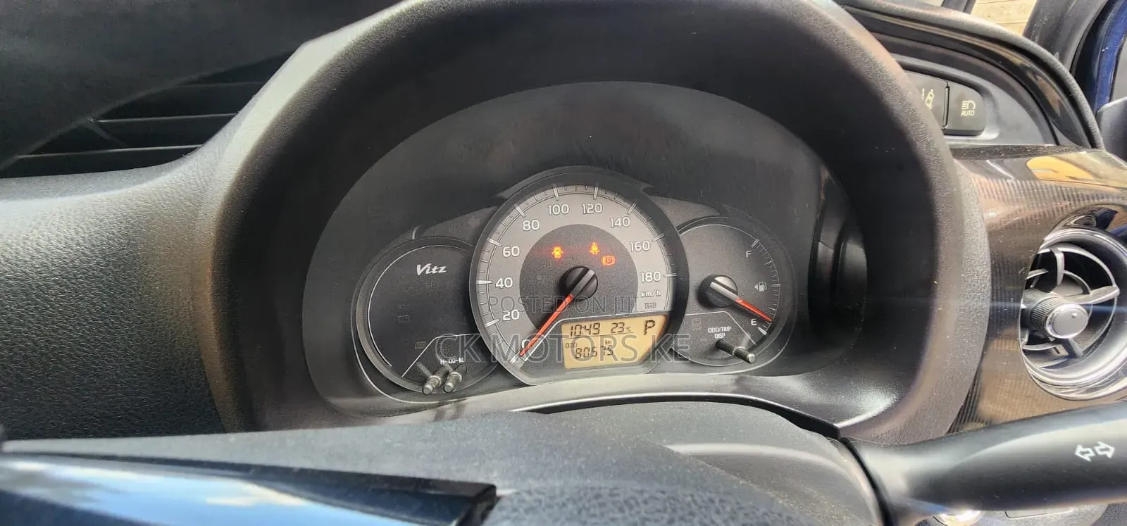 Toyota Vitz 1.0 FWD 5dr 2018 Blue