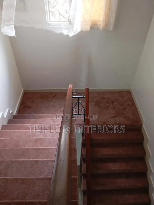 Residential Stairs Wall-to-Wall Carpet Styling 8mm Thick