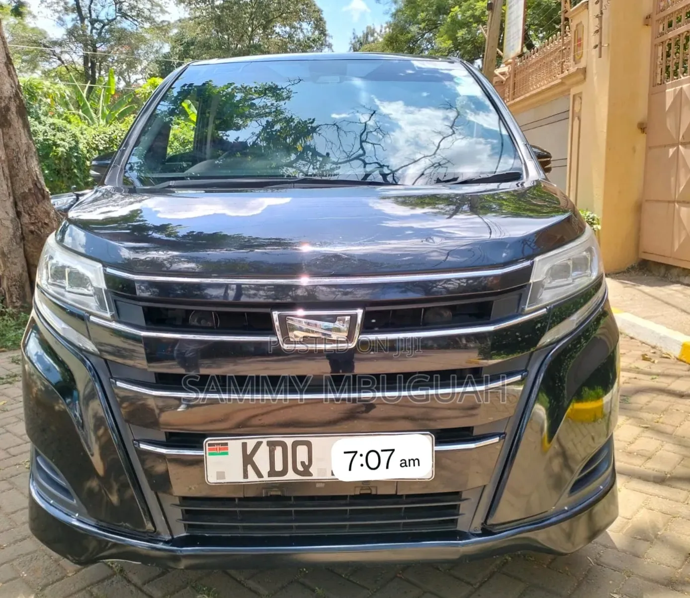 Toyota Noah 2016 Black