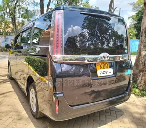 Toyota Noah 2016 Black