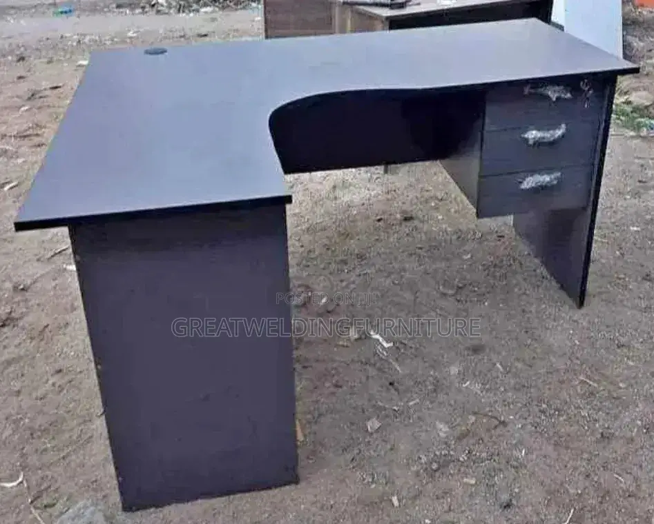 L Shape Office Desk 1m By1m