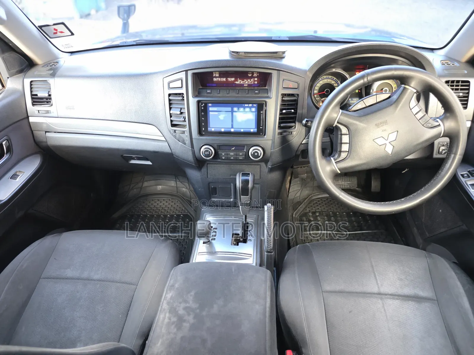 Mitsubishi Pajero 2010 Green