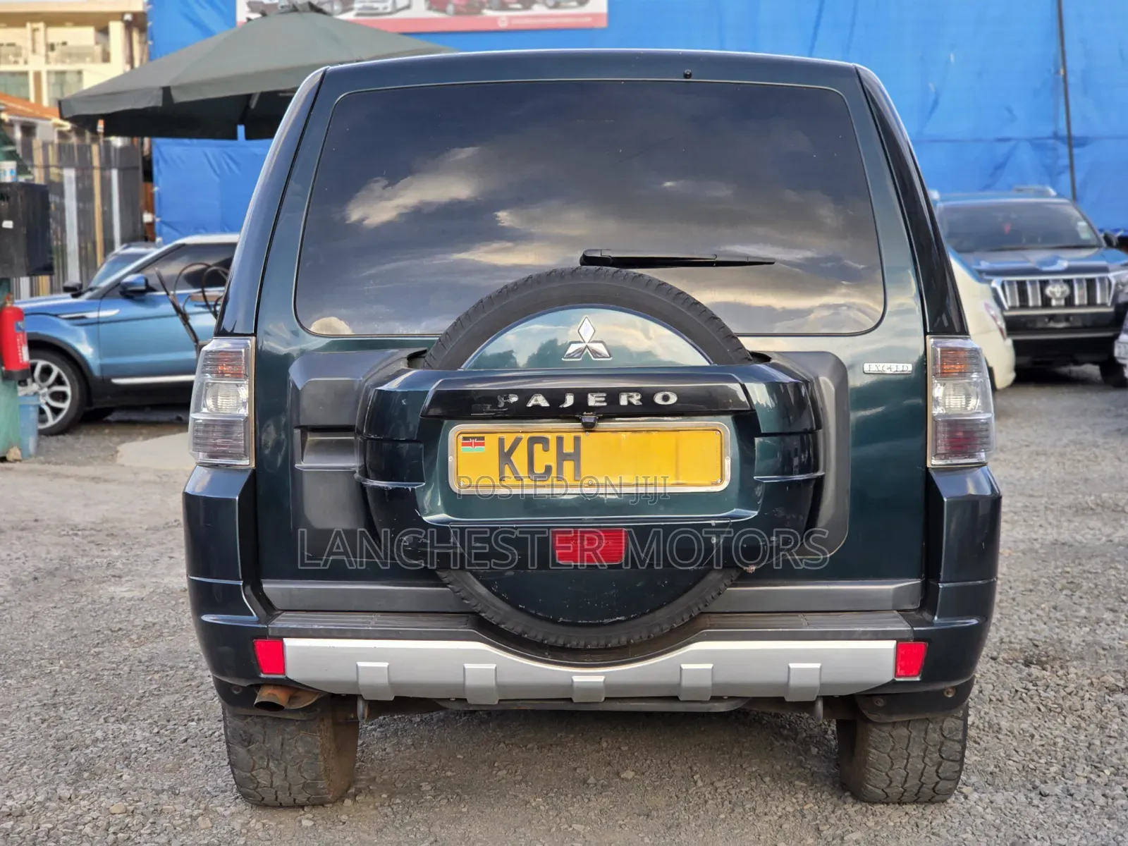 Mitsubishi Pajero 2010 Green