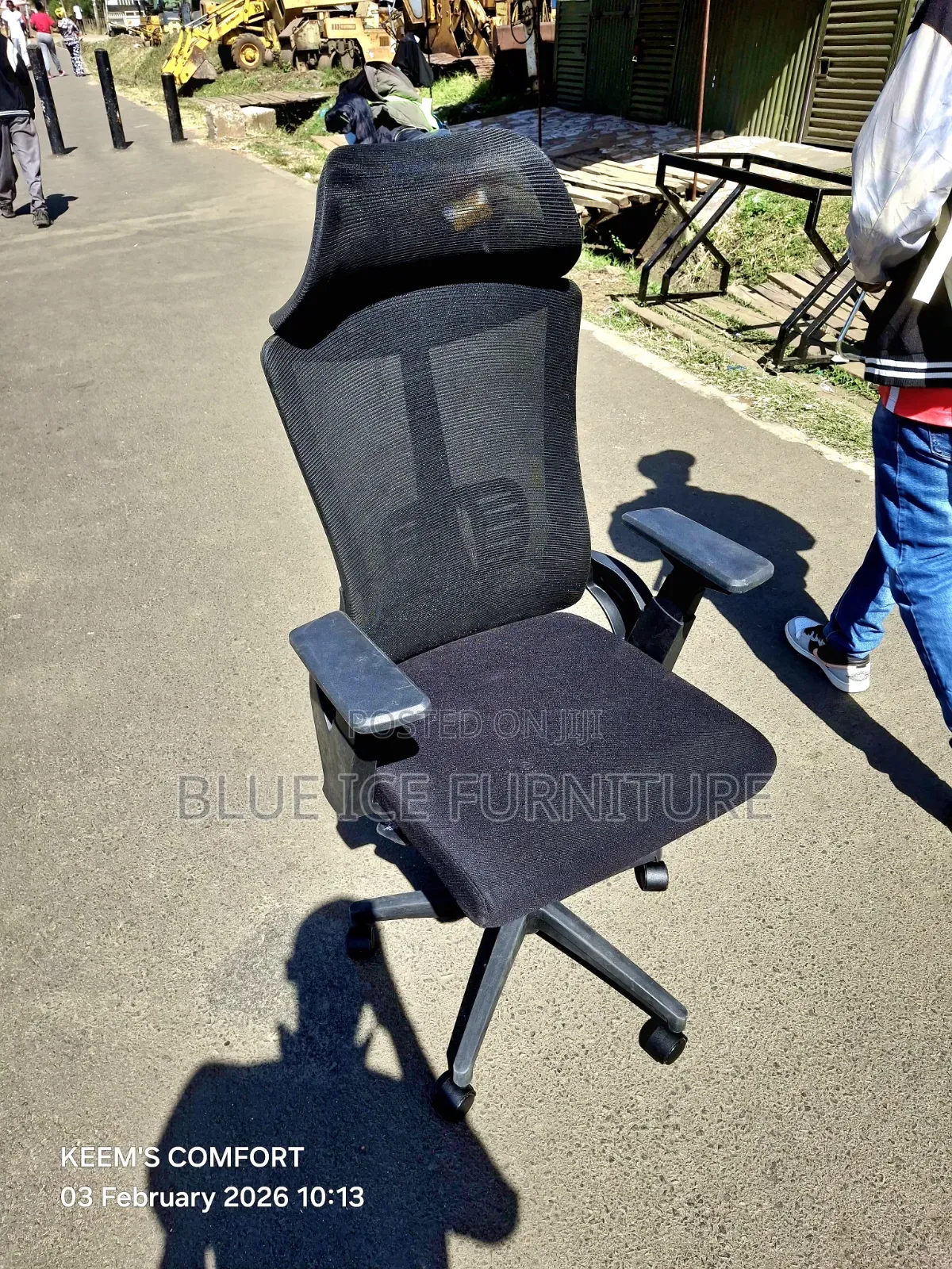 Exexecutive Office Chair With Headrest