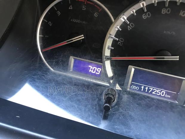 Toyota HiAce 2020 Silver - thumbnail 7