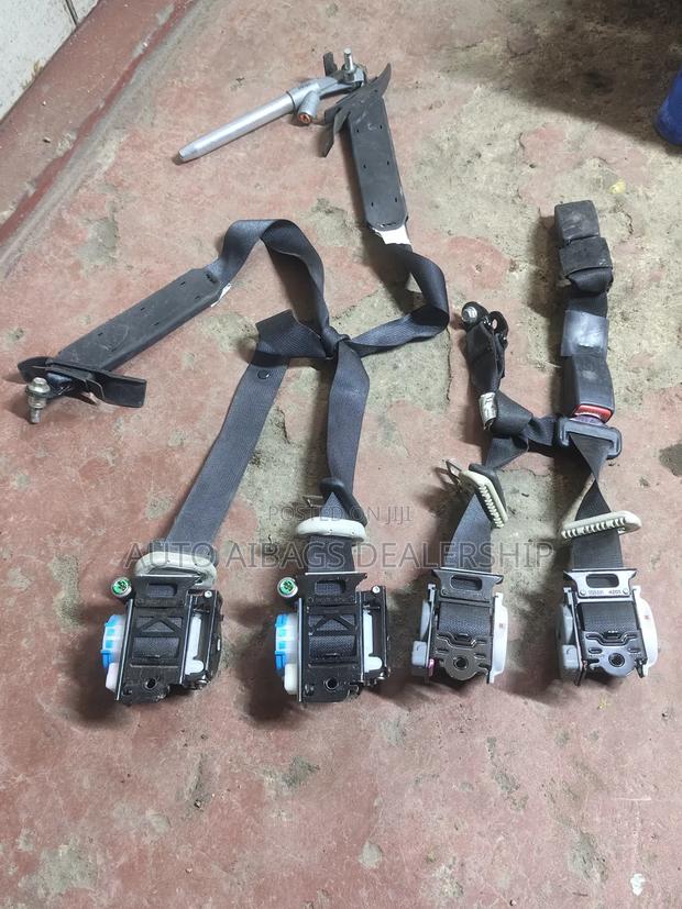Nissan X-Trail Nt-32 Safety Belts. - thumbnail 2
