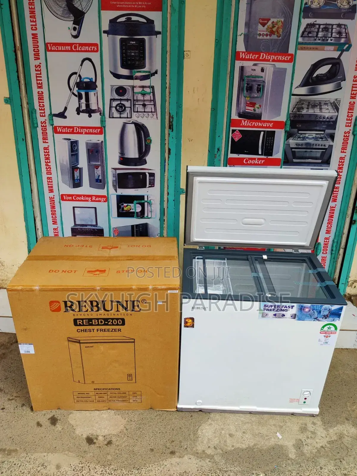 *Rebune 150l Freezer *