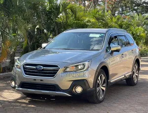 Subaru Outback 2019 Gray