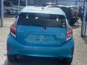 Toyota Aqua 2019 Green
