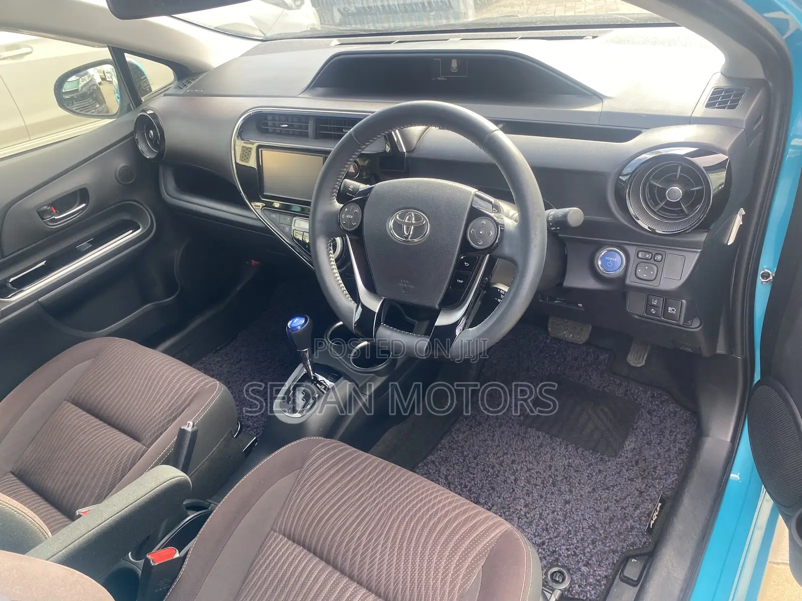 Toyota Aqua 2019 Green